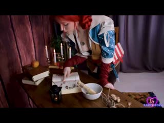 cosplay on triss. very well ( )