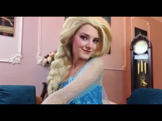 cosplay elsa - a depraved blonde from a cold heart)